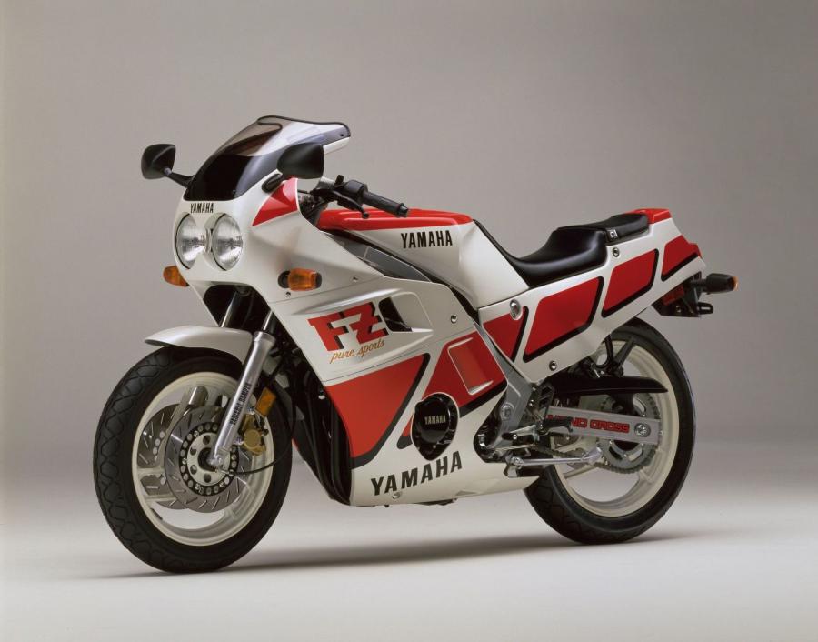 Yamaha FZ600